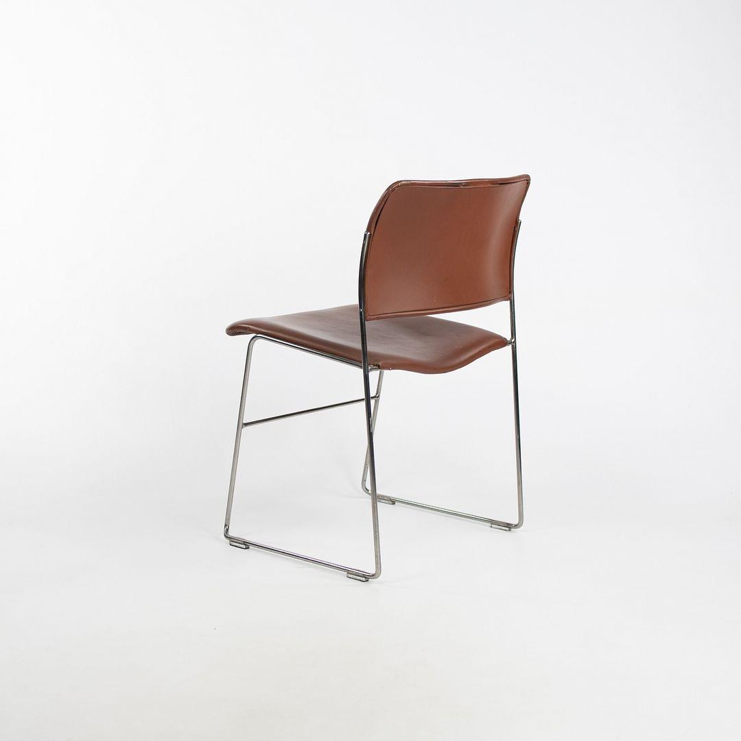 Américain C. 1970 David Rowland for General Fireproofing 40/4 Stacking Chair in Leather (Chaise empilable 40/4 en cuir) en vente