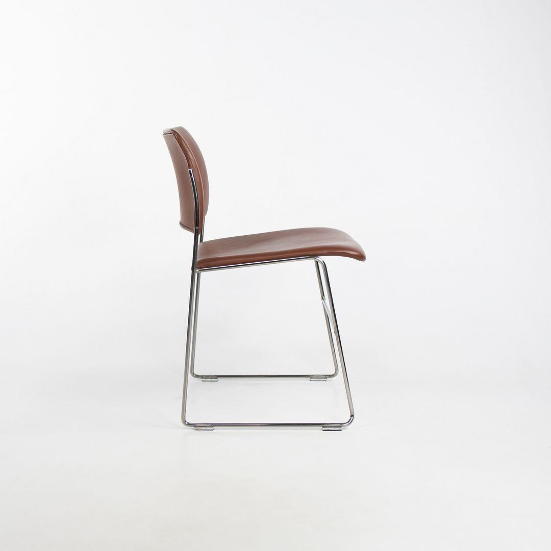 C. 1970 David Rowland for General Fireproofing 40/4 Stacking Chair in Leather (Chaise empilable 40/4 en cuir) en vente 1