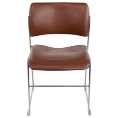 C. 1970 David Rowland for General Fireproofing 40/4 Stacking Chair in Leather (Chaise empilable 40/4 en cuir)
