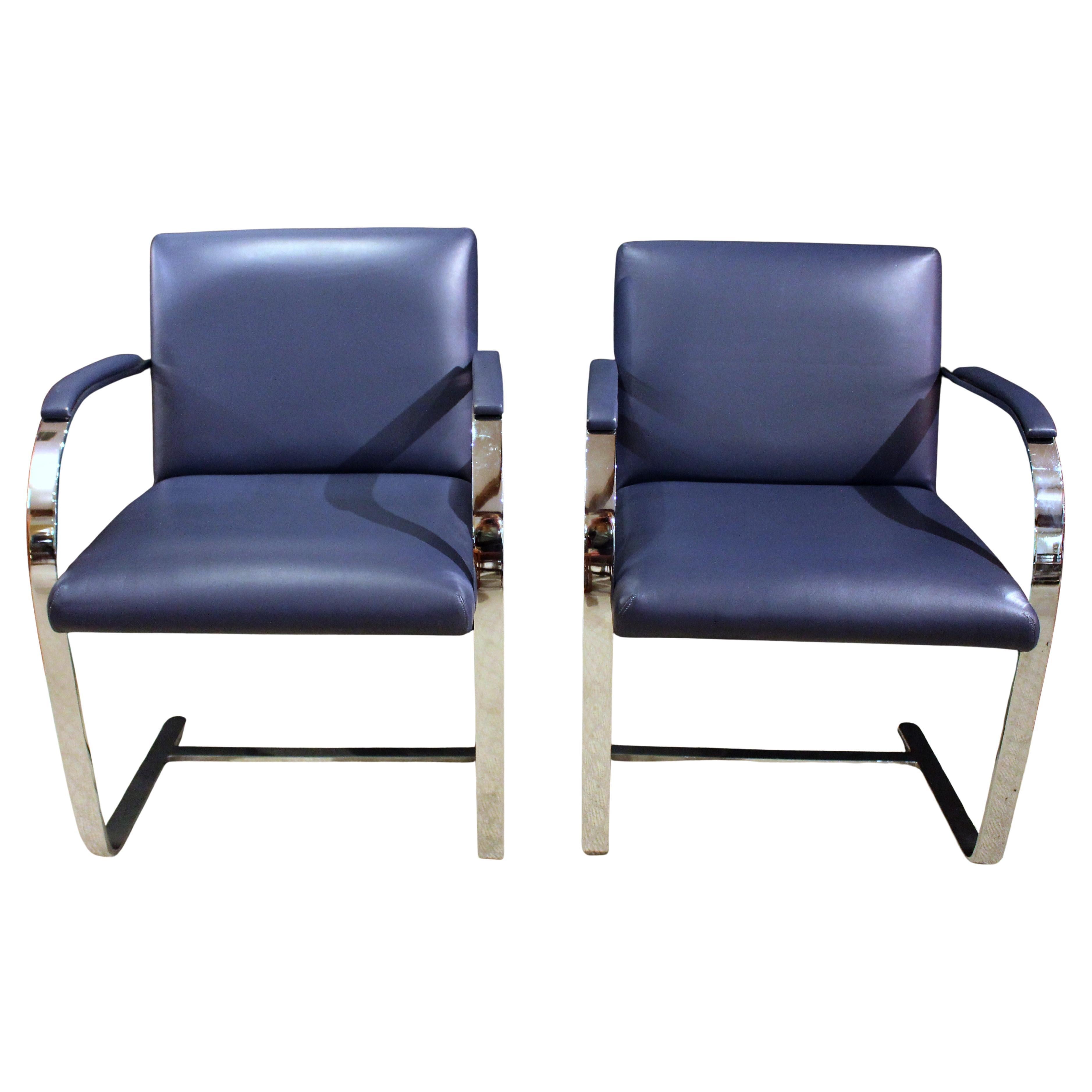 c. Pareja de sillones Mies van der Rohe Flat Bar Brno de los años setenta en venta