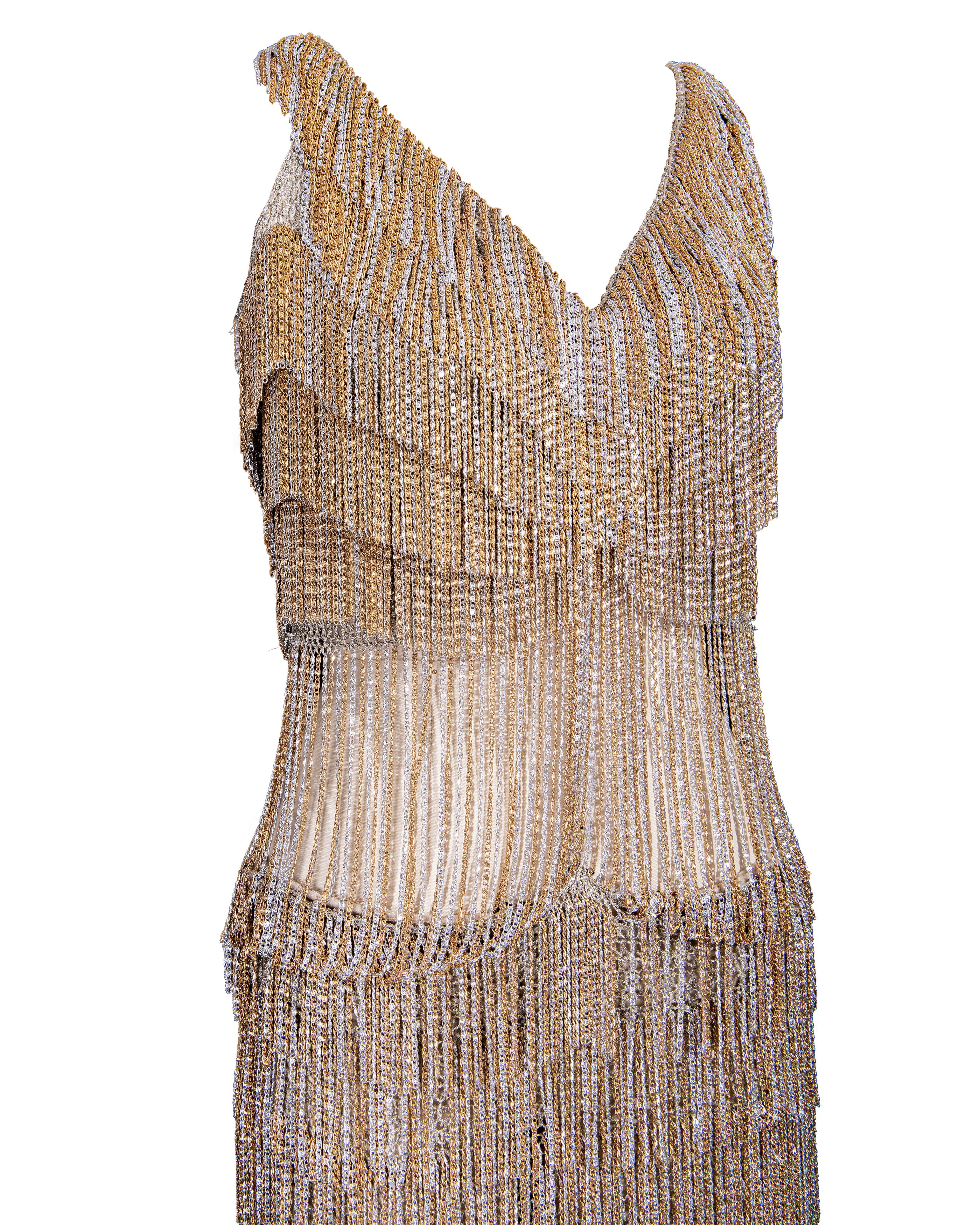 c. 1971 Mini robe à franges en chaîne argentée et dorée Loris Azzaro 3