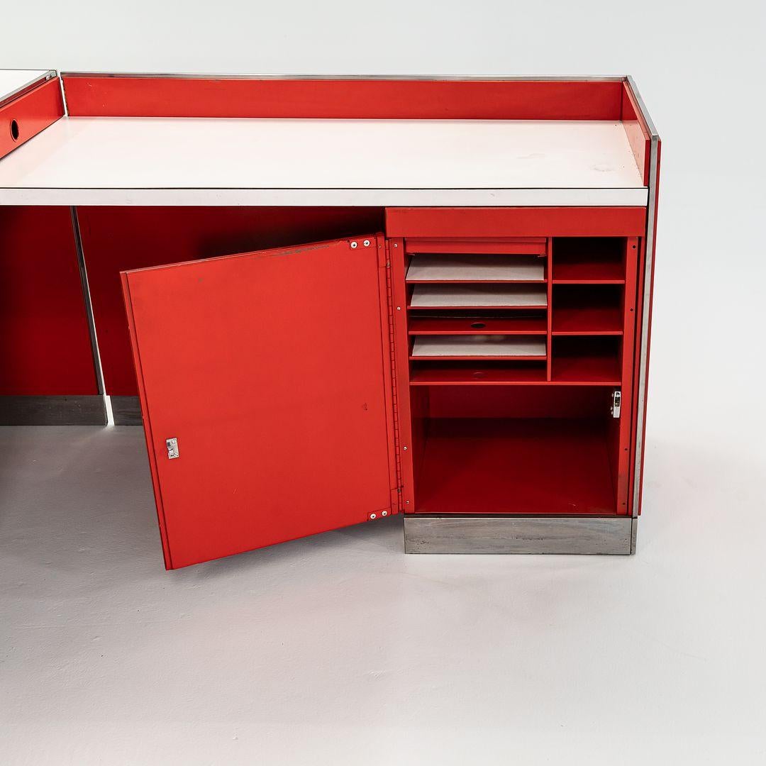 C. 1974 Davis Allen of SOM Architects for General Fireproofing Reception Desk For Sale 3