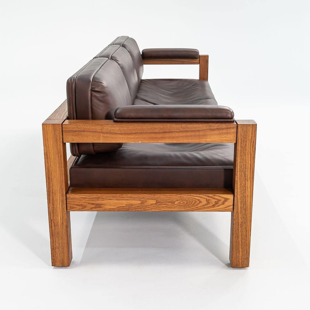 C. 1975 Warren Platner für CI Designs Dreisitziges Sofa aus Eiche und braunem Leder im Angebot 5