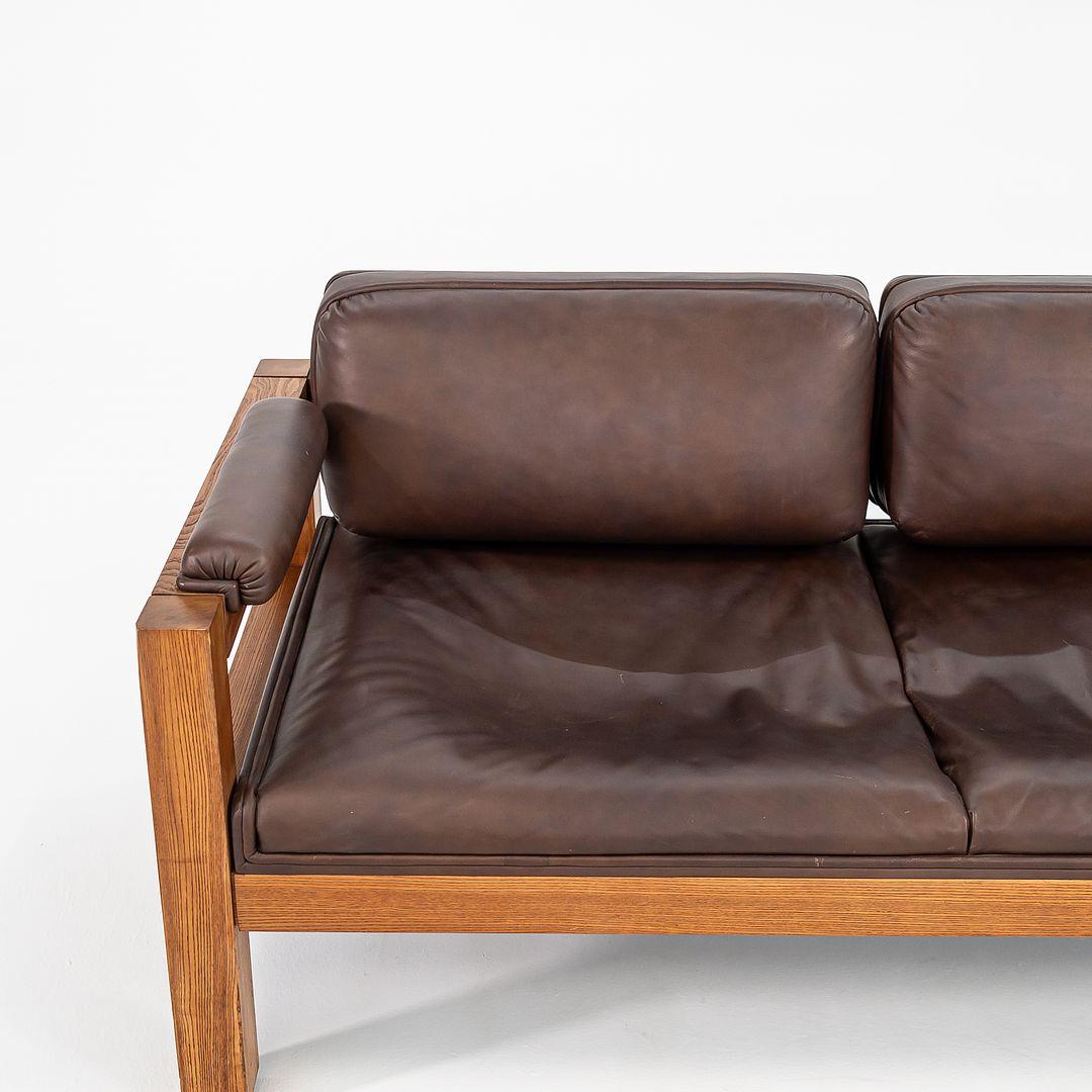 C. 1975 Warren Platner für CI Designs Dreisitziges Sofa aus Eiche und braunem Leder im Angebot 2