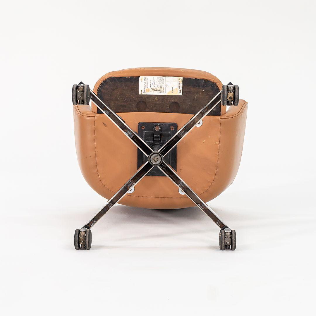 C. 1979 Eero Saarinen Executive Dreh-Schreibtischstuhl mit brauner Lederpolsterung im Angebot 3