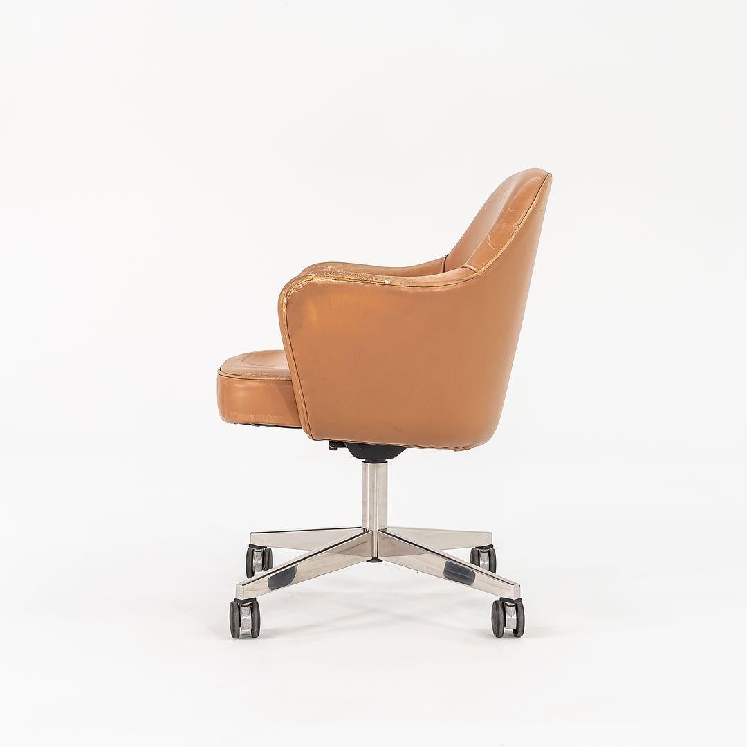 C. 1979 Eero Saarinen Executive Dreh-Schreibtischstuhl mit brauner Lederpolsterung im Zustand „Gut“ im Angebot in Philadelphia, PA