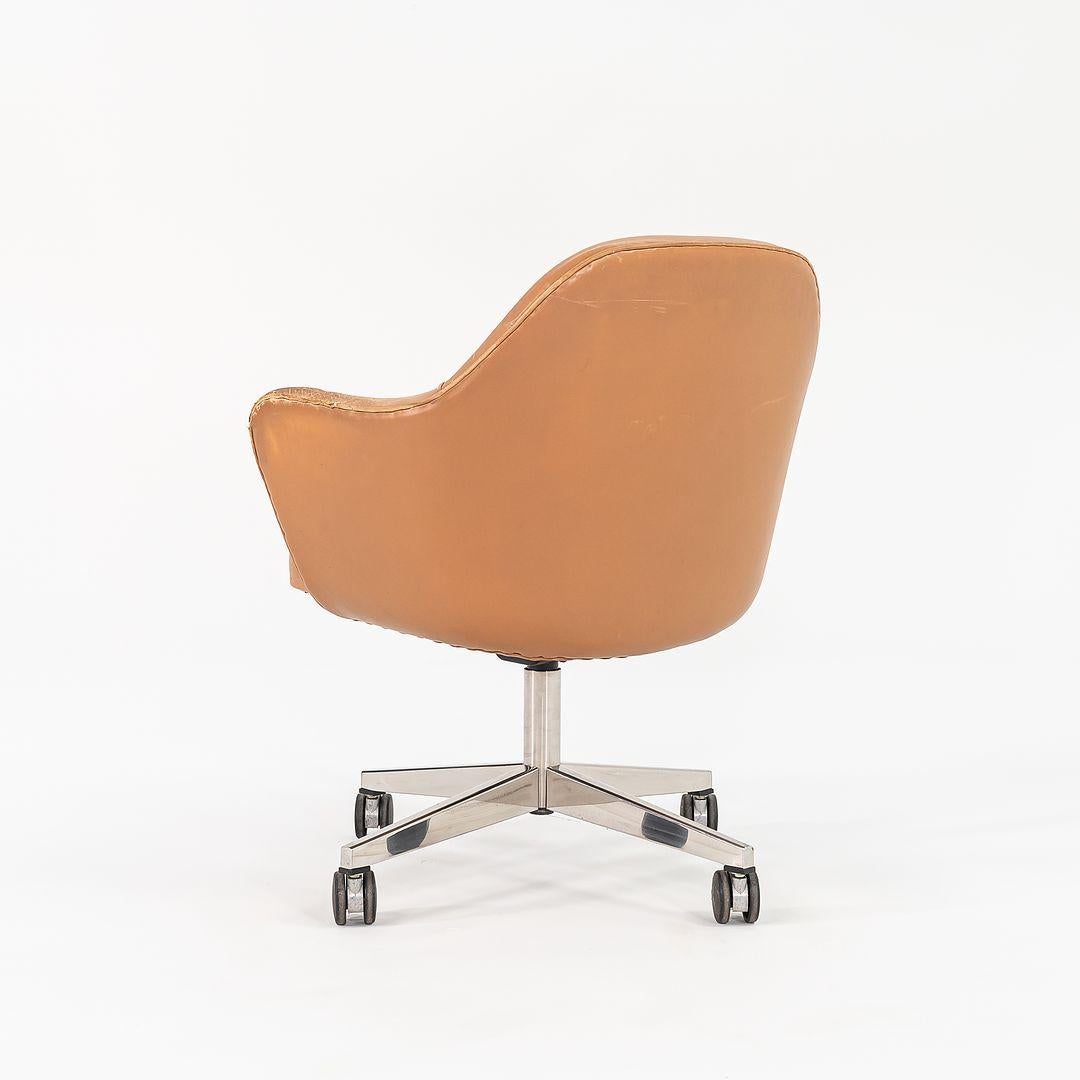 C. 1979 Eero Saarinen Executive Dreh-Schreibtischstuhl mit brauner Lederpolsterung (Ende des 20. Jahrhunderts) im Angebot