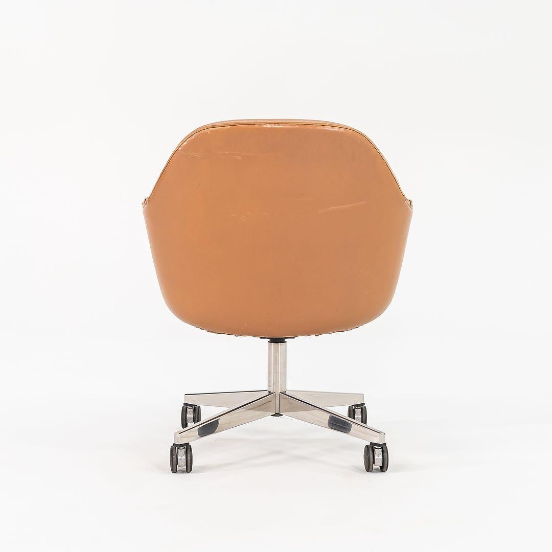 C. 1979 Eero Saarinen Executive Dreh-Schreibtischstuhl mit brauner Lederpolsterung im Angebot 1