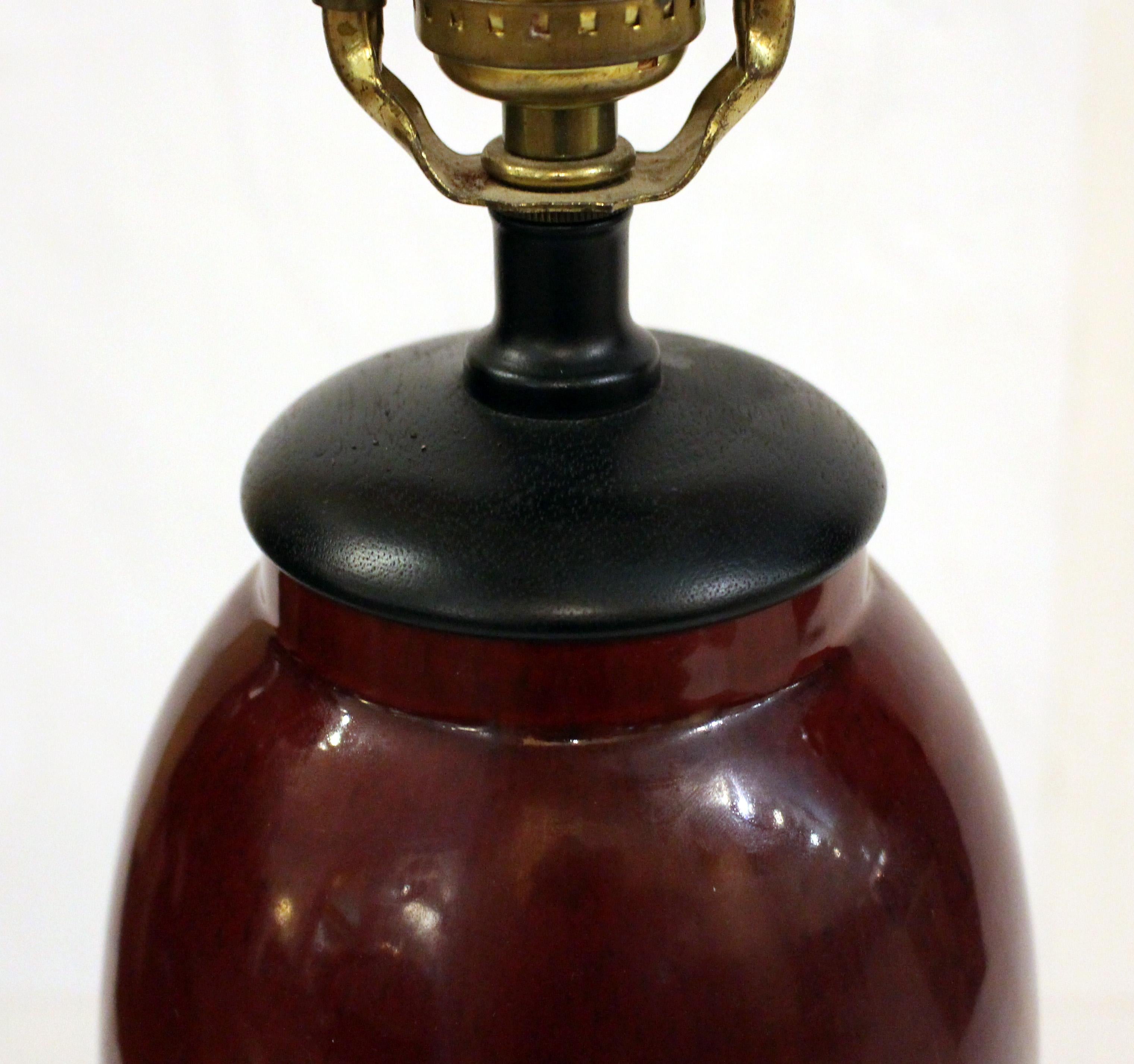 Post-Modern c. 1980 American Royal Haeger Sang de Boeuf Glazed Vase Lamp For Sale