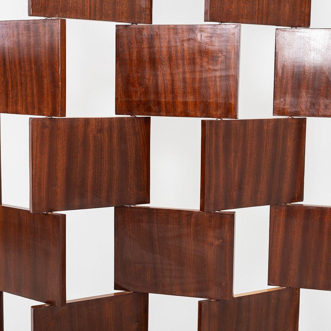 Moderne C. 1980 Eileen Gray Brick Screen Laquage Paravent Room Divider in Mahogany (Séparation de pièces en acajou) en vente