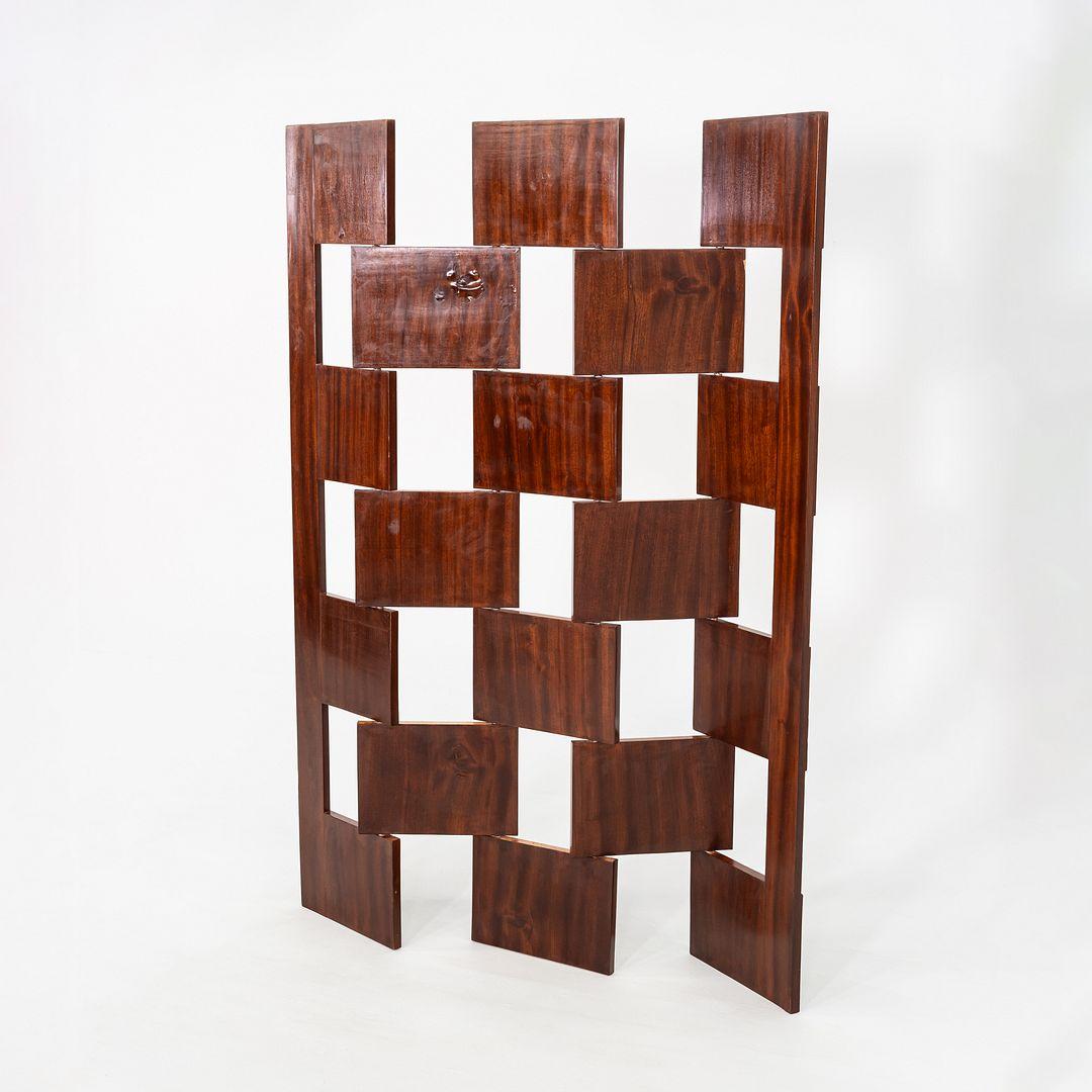 C. 1980 Eileen Gray Brick Screen Laquage Paravent Room Divider in Mahogany (Séparation de pièces en acajou) en vente 1