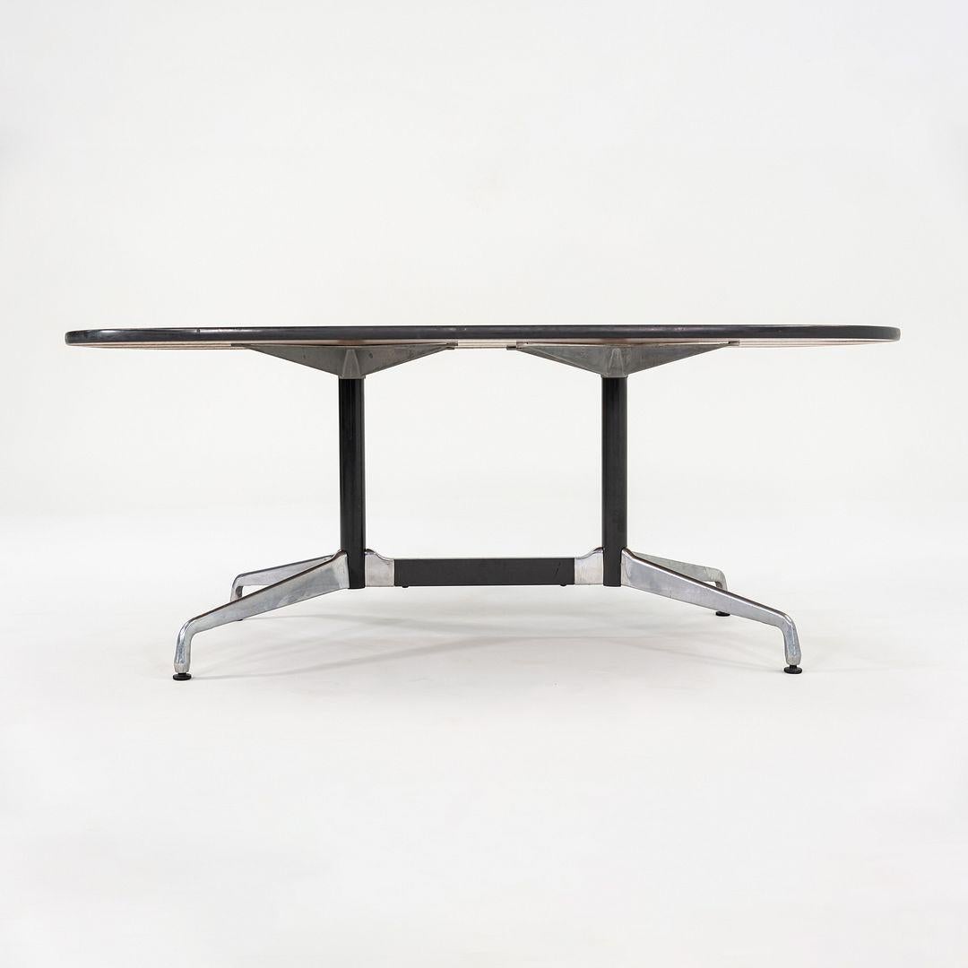 Américain Table de conférence Eames Oval Segmented ET151 Herman Miller des années 1980, 42 x 72 en vente