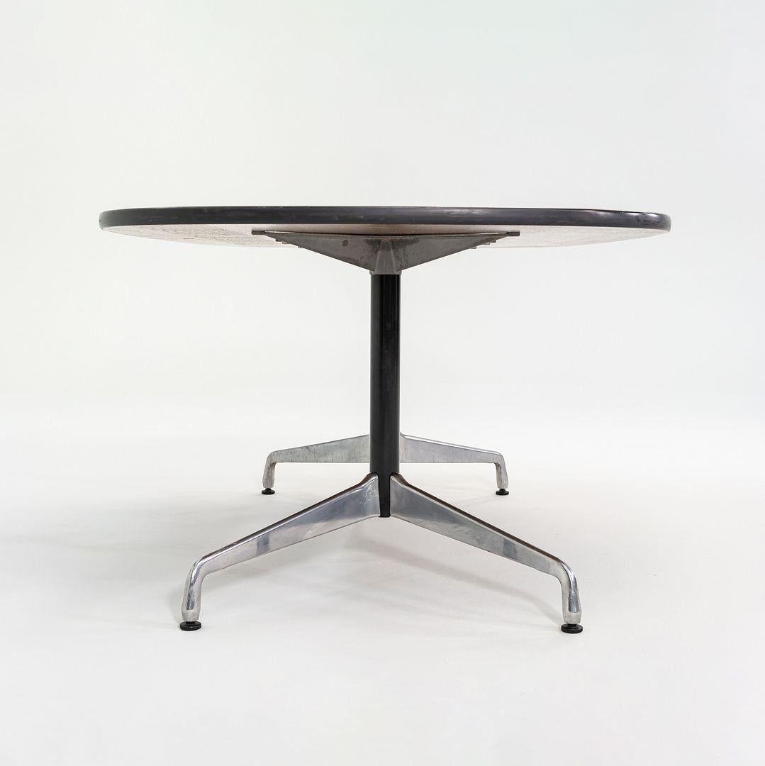 Table de conférence Eames Oval Segmented ET151 Herman Miller des années 1980, 42 x 72 en vente 2