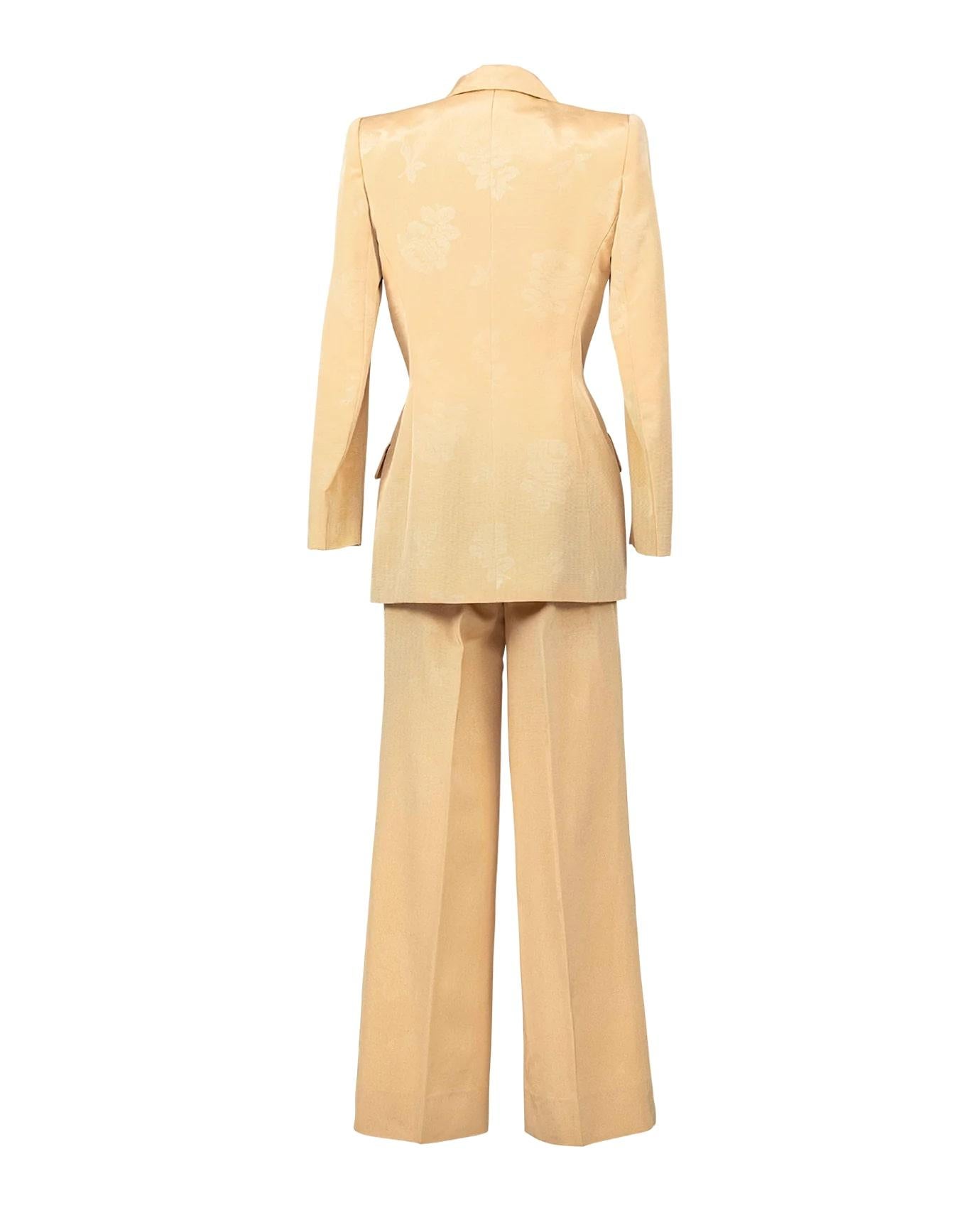 c. 199 Givenchy Beige Floral Suit Set In Good Condition In North Hollywood, CA