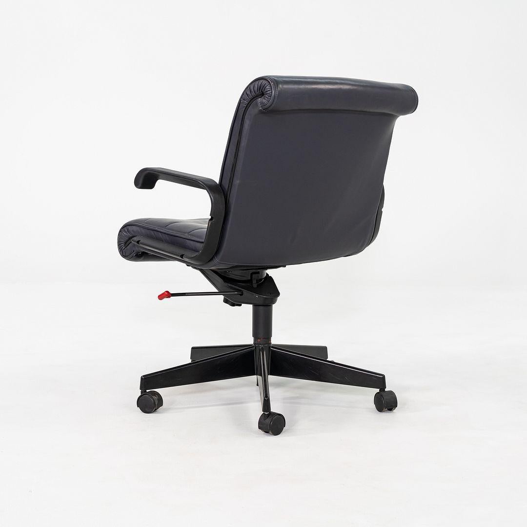 Aluminium C. 2001 Richard Sapper Management Desk Chair in Grey Leather with Tilt Mechanism en vente