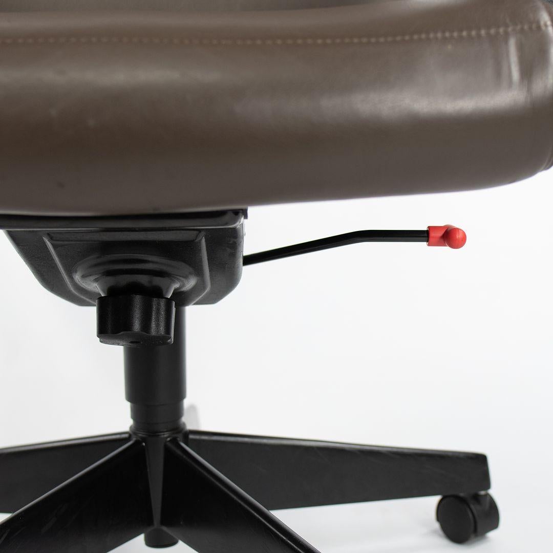 C. 2006 Knoll Sapper Series Management Desk Chair di Richard Sapper in pelle in vendita 3