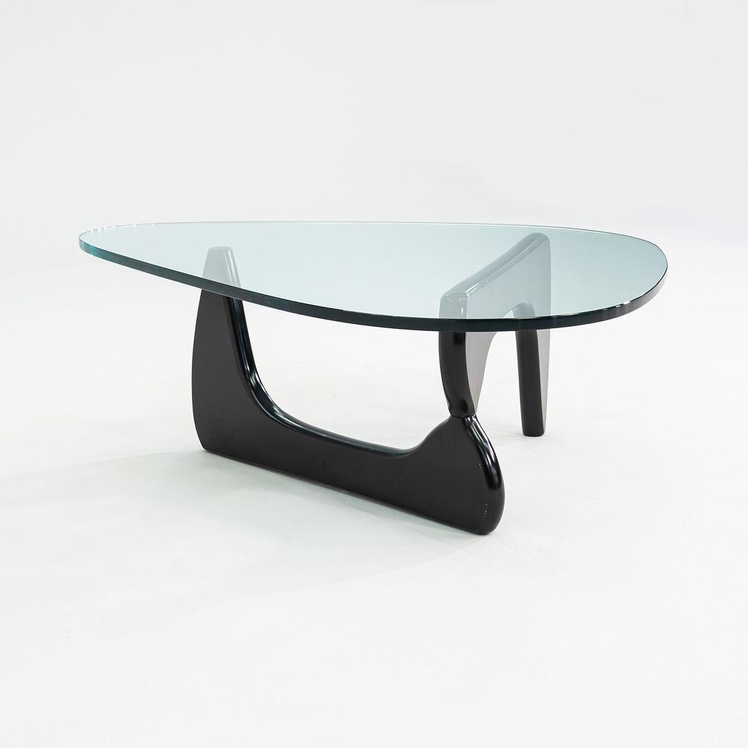 C. 2007 Isamu Noguchi for Herman Miller Coffee Table in Black In Good Condition For Sale In Philadelphia, PA