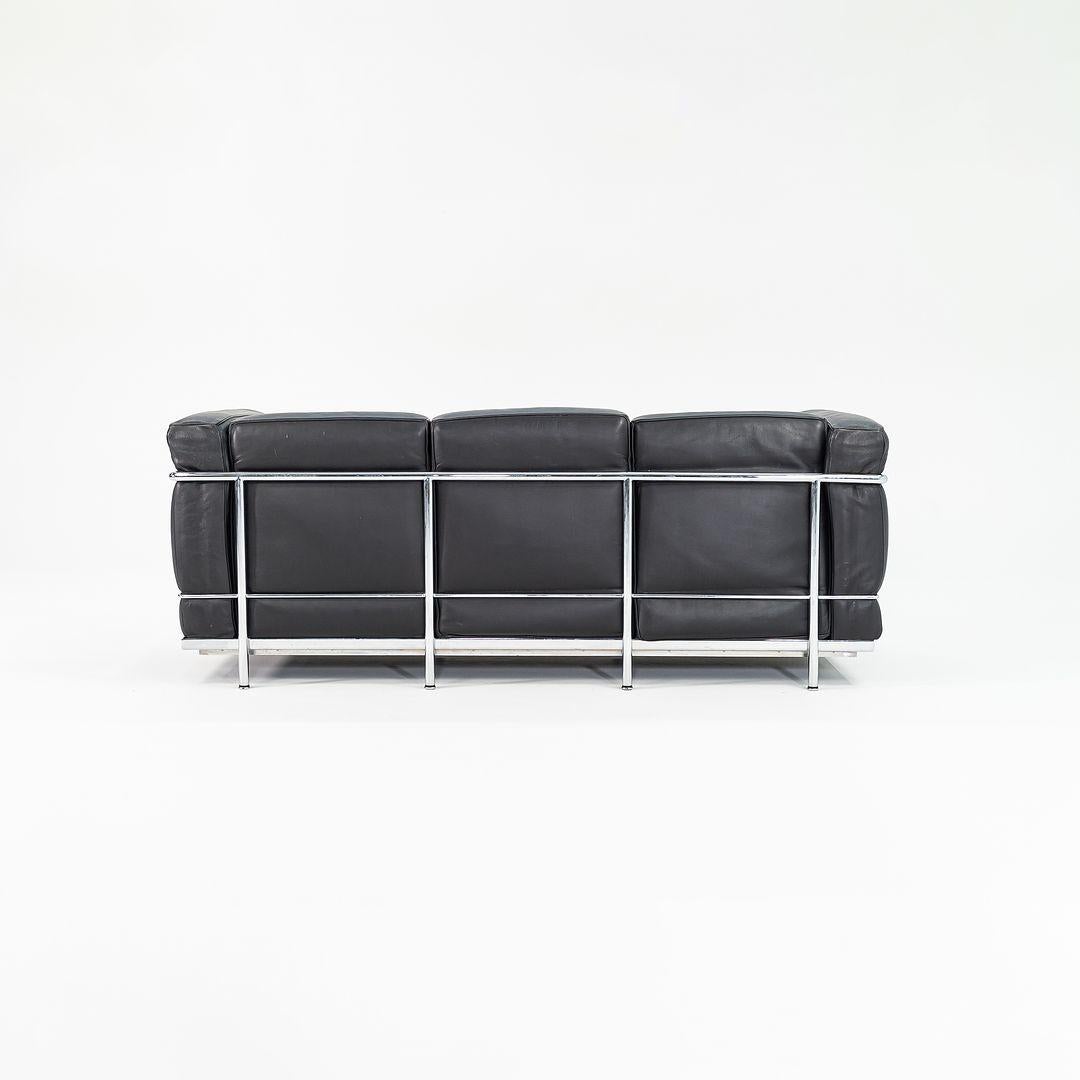 Pelle C. 2008 Cassina LC2 Petit Modele Divano a tre posti in pelle nera in vendita