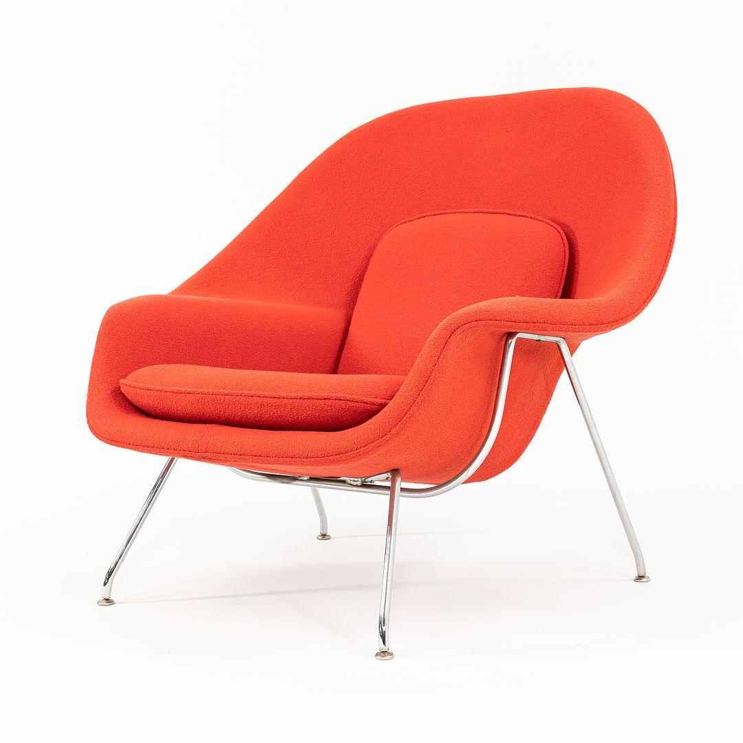 C. 2010 Eero Saarinen for Knoll Full-Size Womb Chair in Crimson Red Boucle (Chaise en forme d'utérus de taille normale) Bon état - En vente à Philadelphia, PA