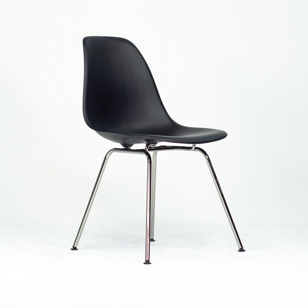 C. 2018 Eames DSX Plastic Shell Chair by Herman Miller in Plastic with H-Base (Chaise Eames DSX en plastique avec base en H) en vente 3