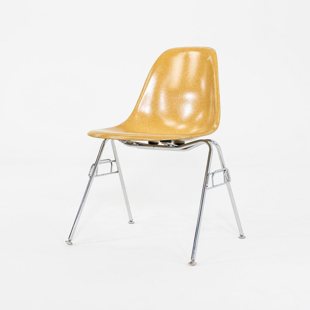 Fibre de verre C. 2018 Eames Modernica Stacking Side / Dining Chair in Yellow Fiberglass (Chaise d'appoint / de salle à manger empilable en fibre de verre jaune) en vente