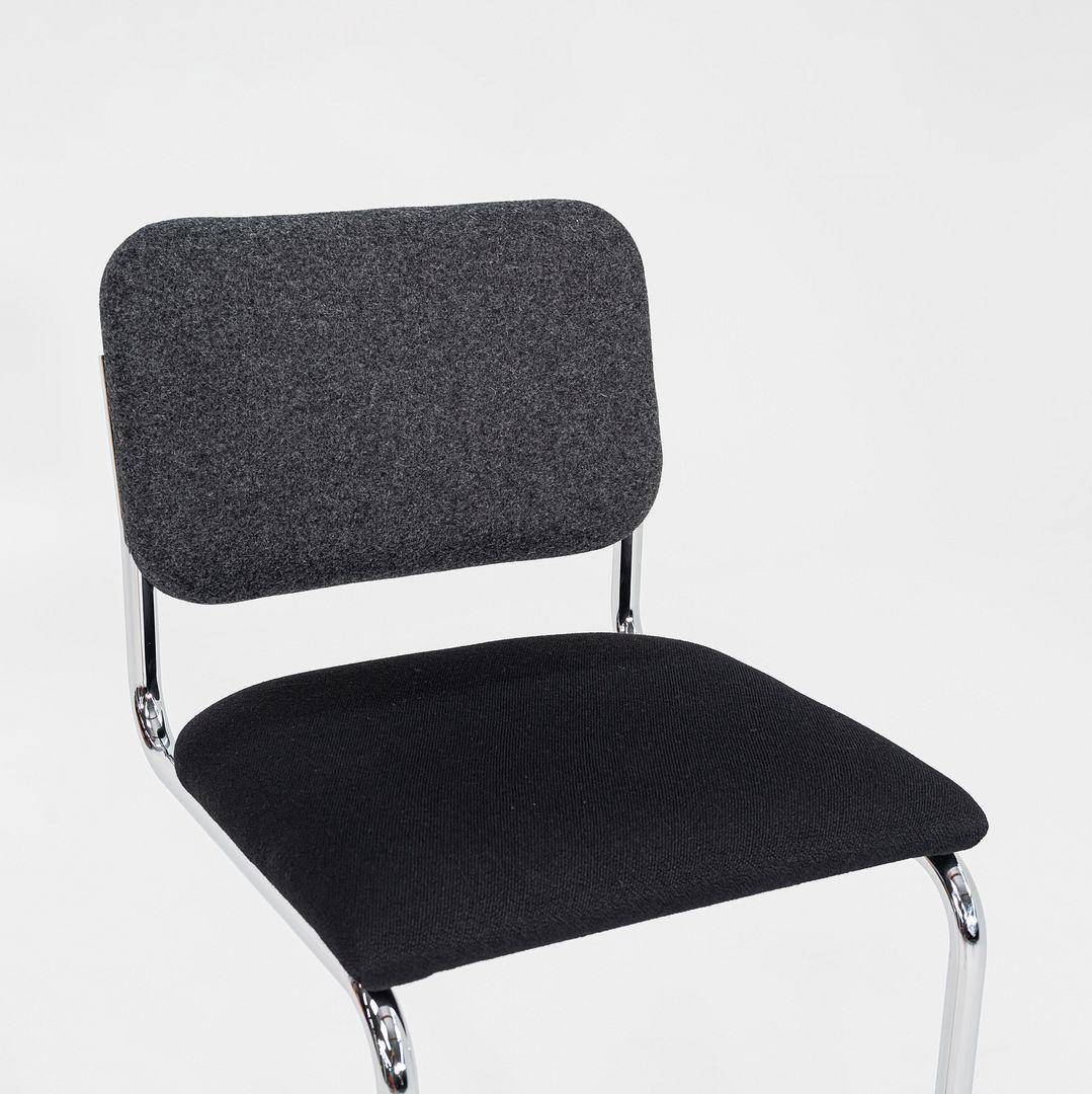 C. 2020 In-Box Marcel Breuer für Knoll Cesca Barhocker aus grauem und schwarzem Stoff im Angebot 2