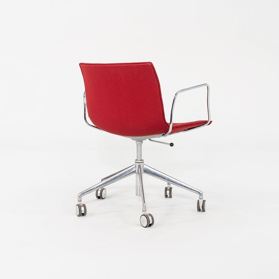 C. 2020 Lievore Altherr Molina for Arper Catifa Desk Chair w/ Arms in Red Fabric In Good Condition For Sale In Philadelphia, PA