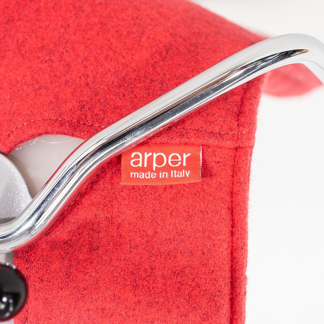 Chaises de bureau Lievore Altherr Molina pour Arper Catifa avec accoudoirs et pythoniques, vers 2020 en vente 4