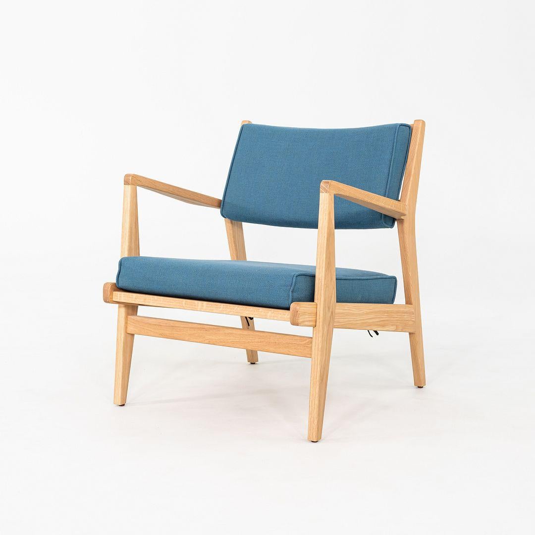 American C. 2020 Pair of Jens Risom U-430 Lounge Chairs with Arms for DWR in Fabric & Oak For Sale