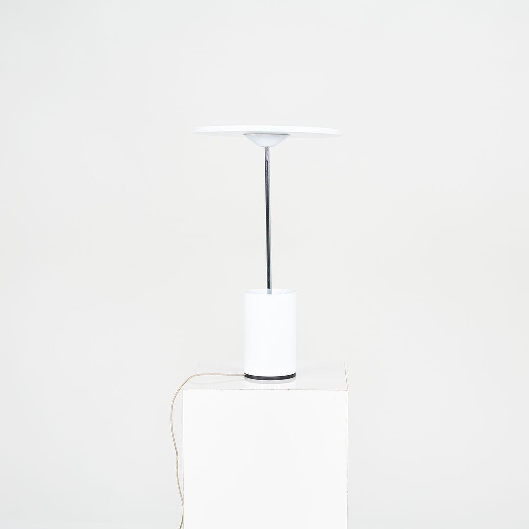 C. 2021 Artemide Sisifo Tischleuchte von Scott Wilson LED mit Touch-Dimmer in Weiß (21. Jahrhundert und zeitgenössisch) im Angebot