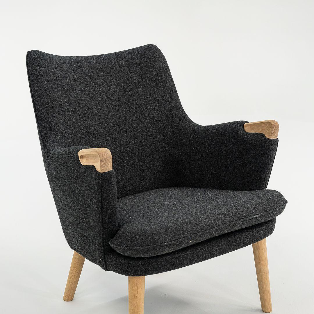 C. 2021 Carl Hansen CH71 Loungesessel in Divina Melange mit Eiche Seife MINT (Dänisch) im Angebot