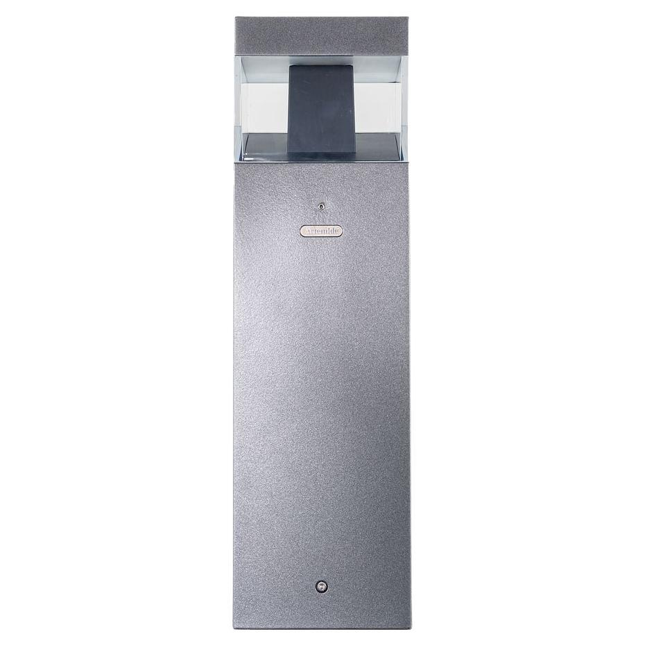 C. 2022 Ernesto Gismondi for Artemide Tetragono 3000K Outdoor Floor Lamp in Grey