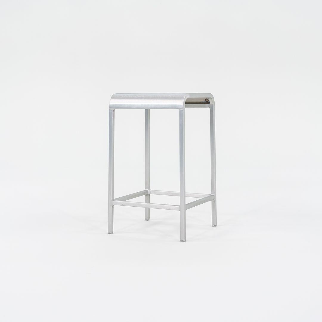 C. 2022 Mint 20-06 Counter Stools von Norman Foster für Emeco in gebürstetem 5x erhältlich im Zustand „Hervorragend“ in Philadelphia, PA