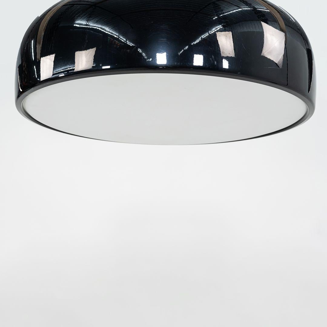 C. 2022 Smithfield S LED 3000k Black by Jasper Morrison for Flos 2x Available In Excellent Condition For Sale In Philadelphia, PA