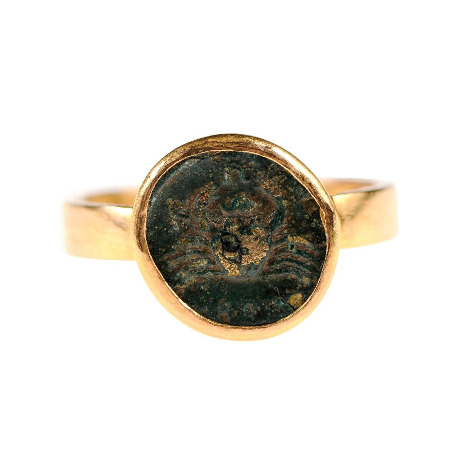 18th Century and Earlier Ancient Bruttium Coin with Crab Design Set in 22-Karat Gold Ring For Sale