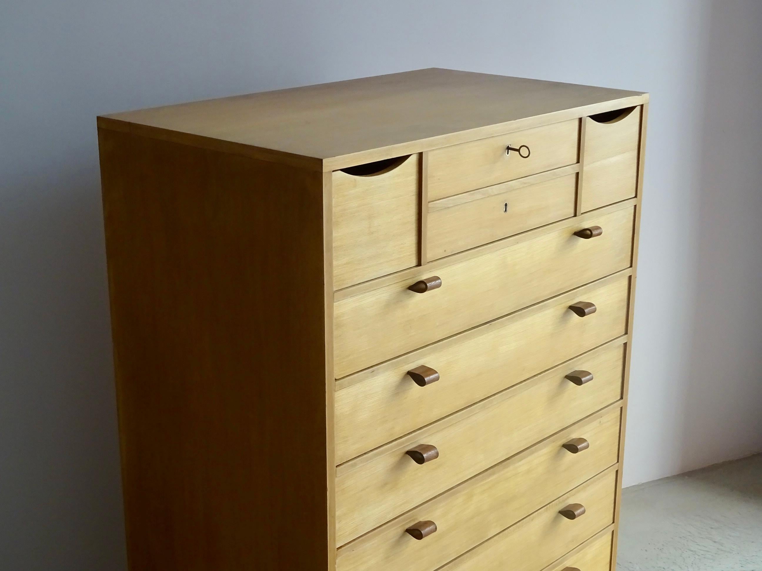 C-24 Chest of Drawers by Jordi Casablancas, Catalonia, 1970s For Sale 7
