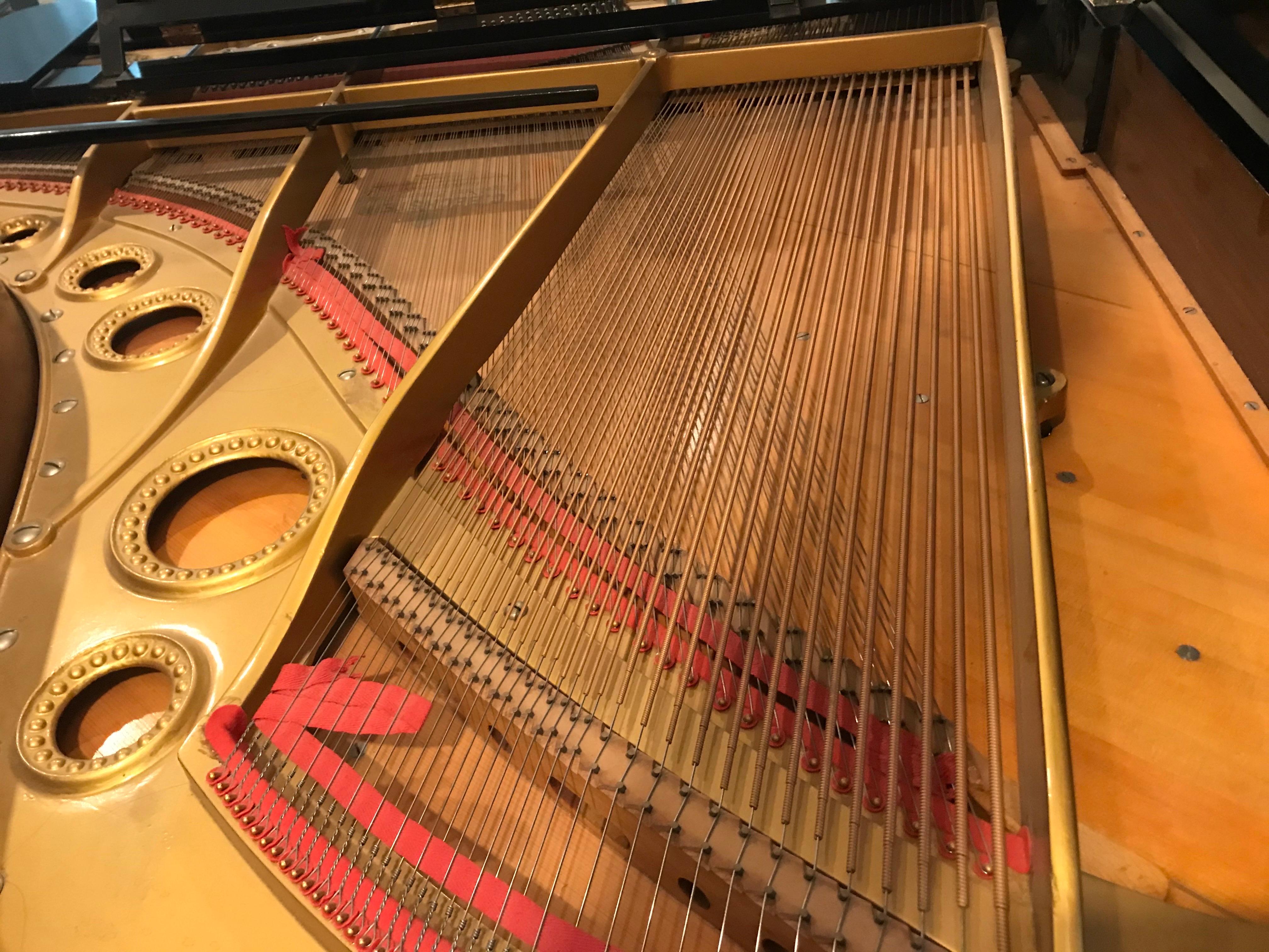 C. Bechstein Baby Grand Piano In Good Condition For Sale In Oakville, ON