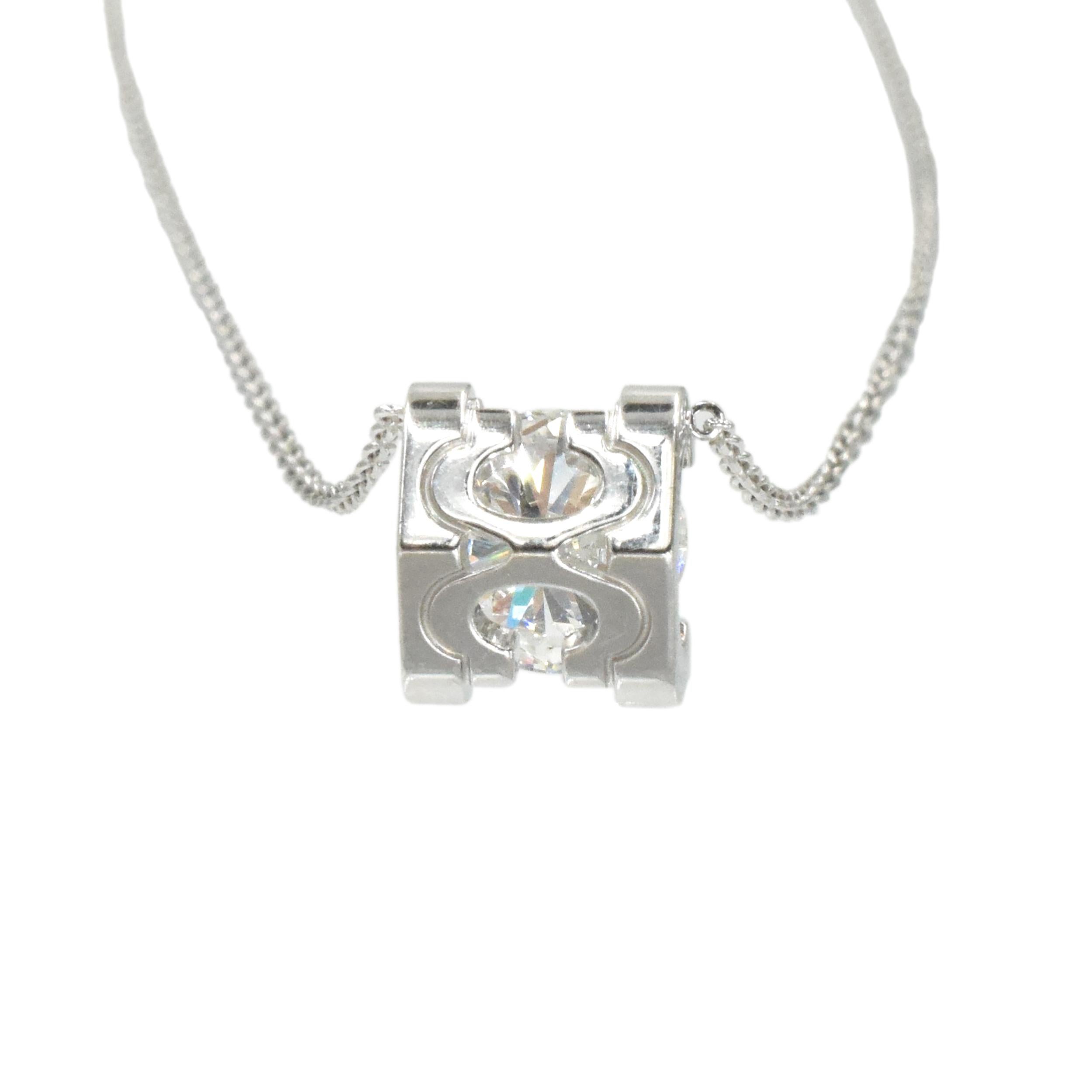 C de Cartier in charakteristischem Set aus Diamant-Ohrsteckern und Solitär-Halskette. Damen im Angebot
