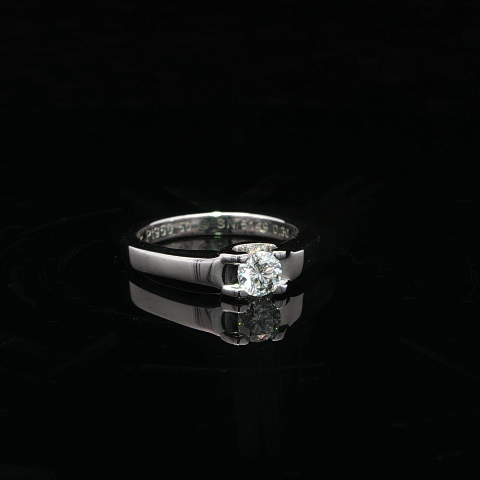 C De Cartier Platin F VVS2 .30ct Diamant Solitär Verlobungsring w / Box (Brillantschliff) im Angebot