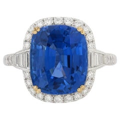 C. Anello di diamanti con zaffiro blu a cuscino certificato da 10,63 carati di Dunaigre