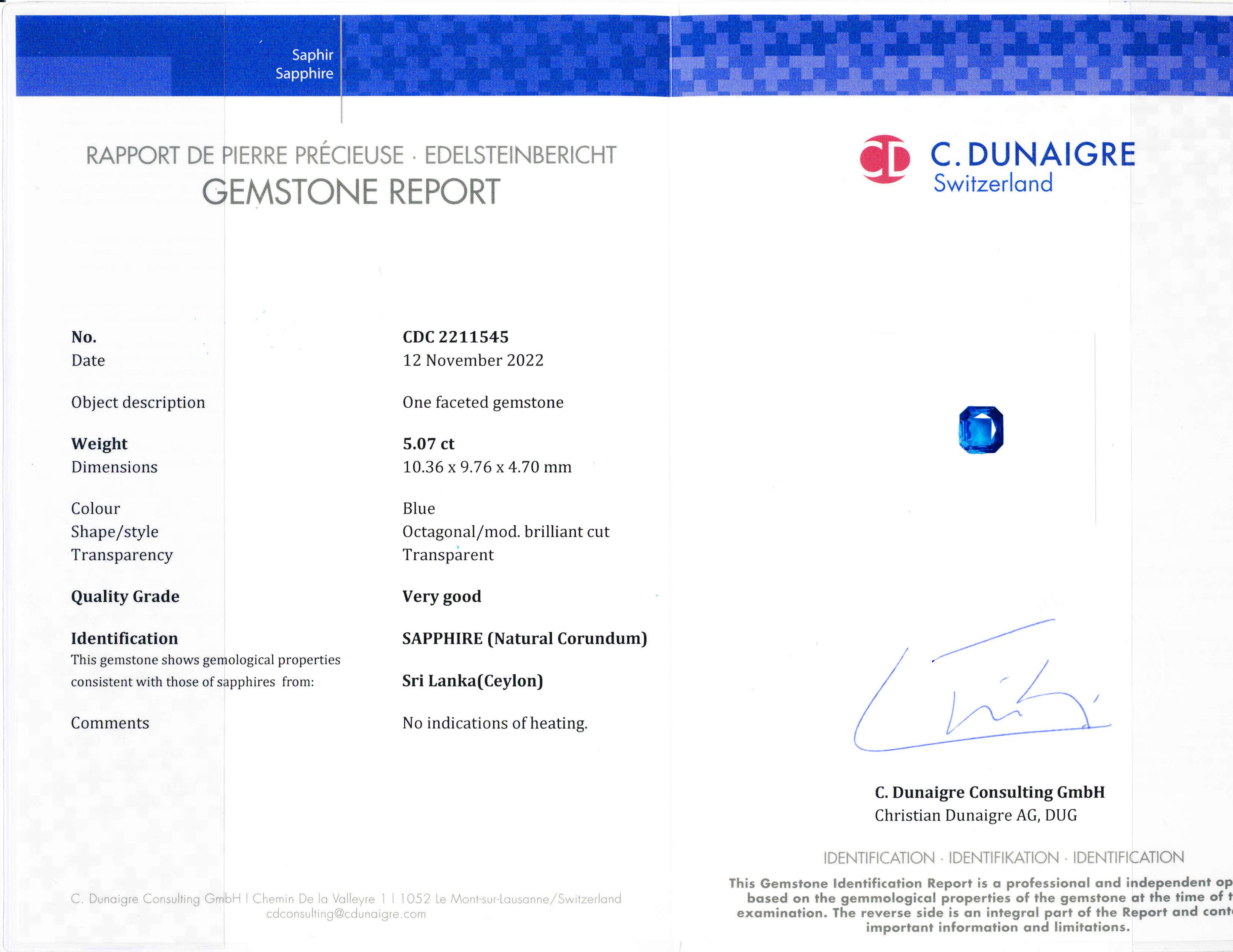 C. Dunaigre Bague saphir bleu de Ceylan certifié 5,07 carats non traité

Cette bague exquise est ornée d'un saphir bleu de 5,07 carats, certifié par C.I.C., taillé en émeraude, provenant du Sri Lanka (Ceylan) et certifié non traité, dont la teinte