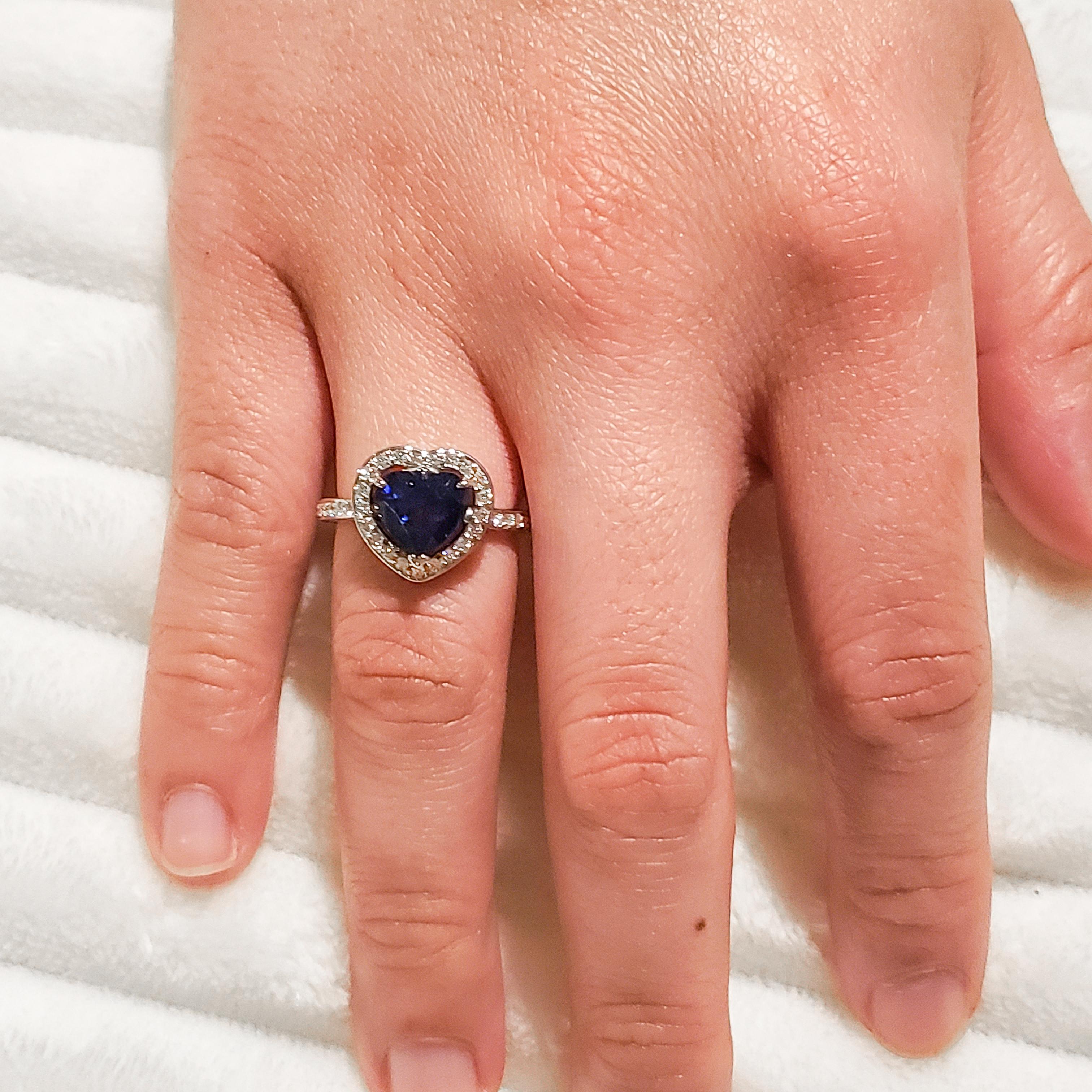 blue sapphire heart engagement rings