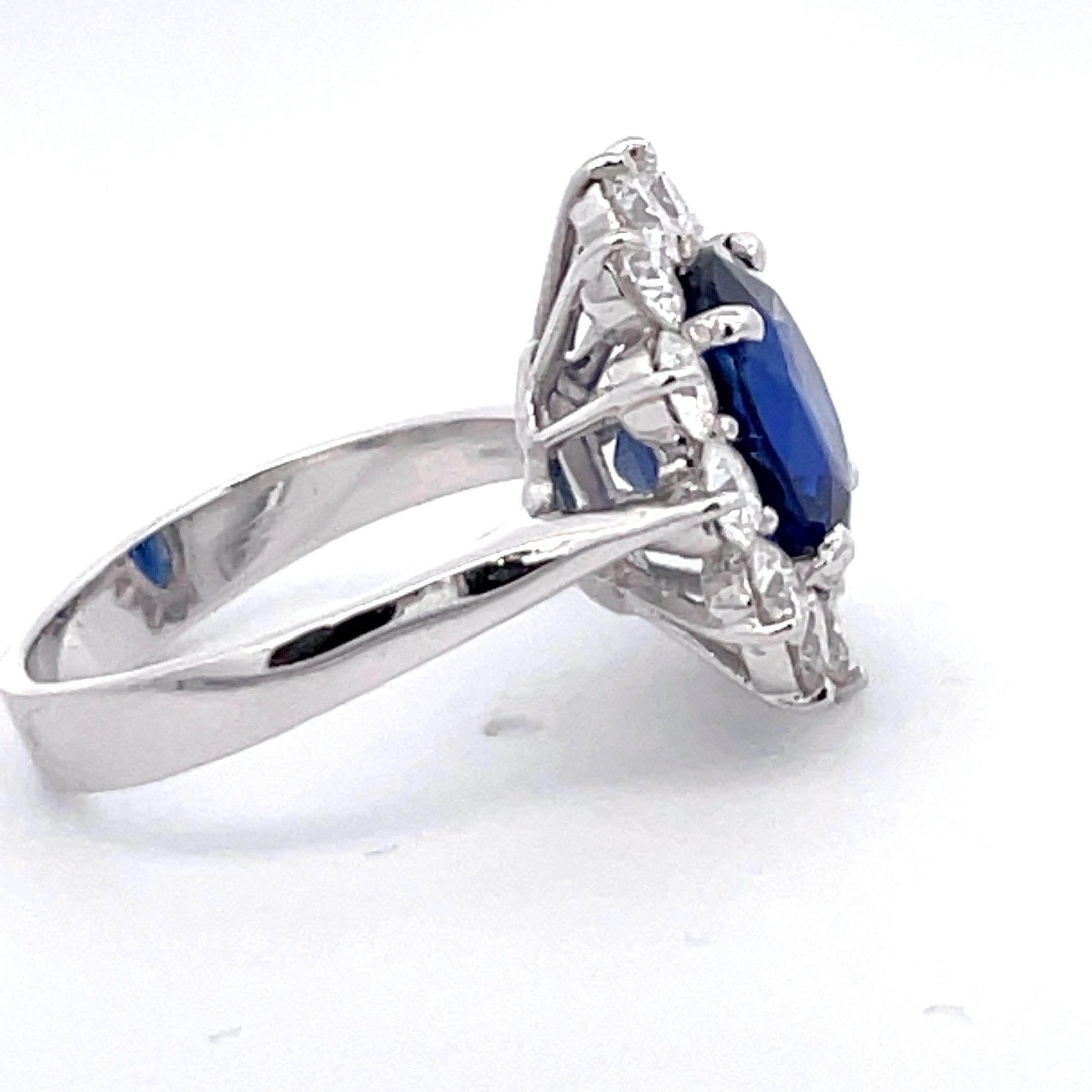 C. Anello di diamanti con zaffiro blu reale certificato Dunaigre 6,80 carati Sri Lanka In condizioni Nuovo a New York, NY