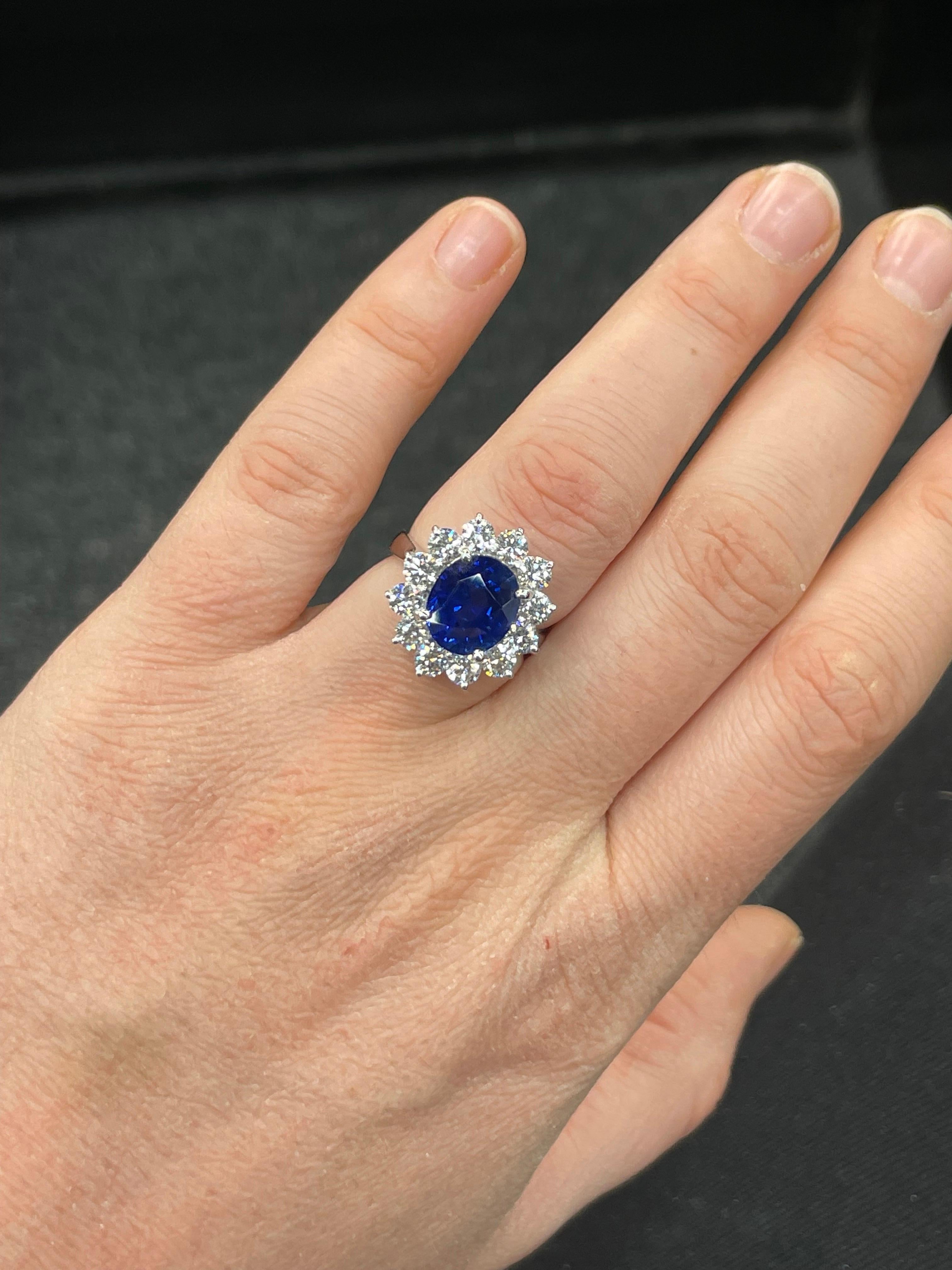C. Anello di diamanti con zaffiro blu reale certificato Dunaigre 6,80 carati Sri Lanka 1