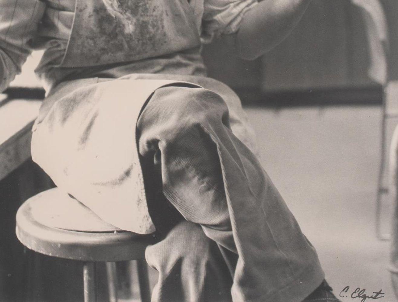 Due ritratti dell'artista della ceramica Hui Ka-Kwong Hui in vendita 7