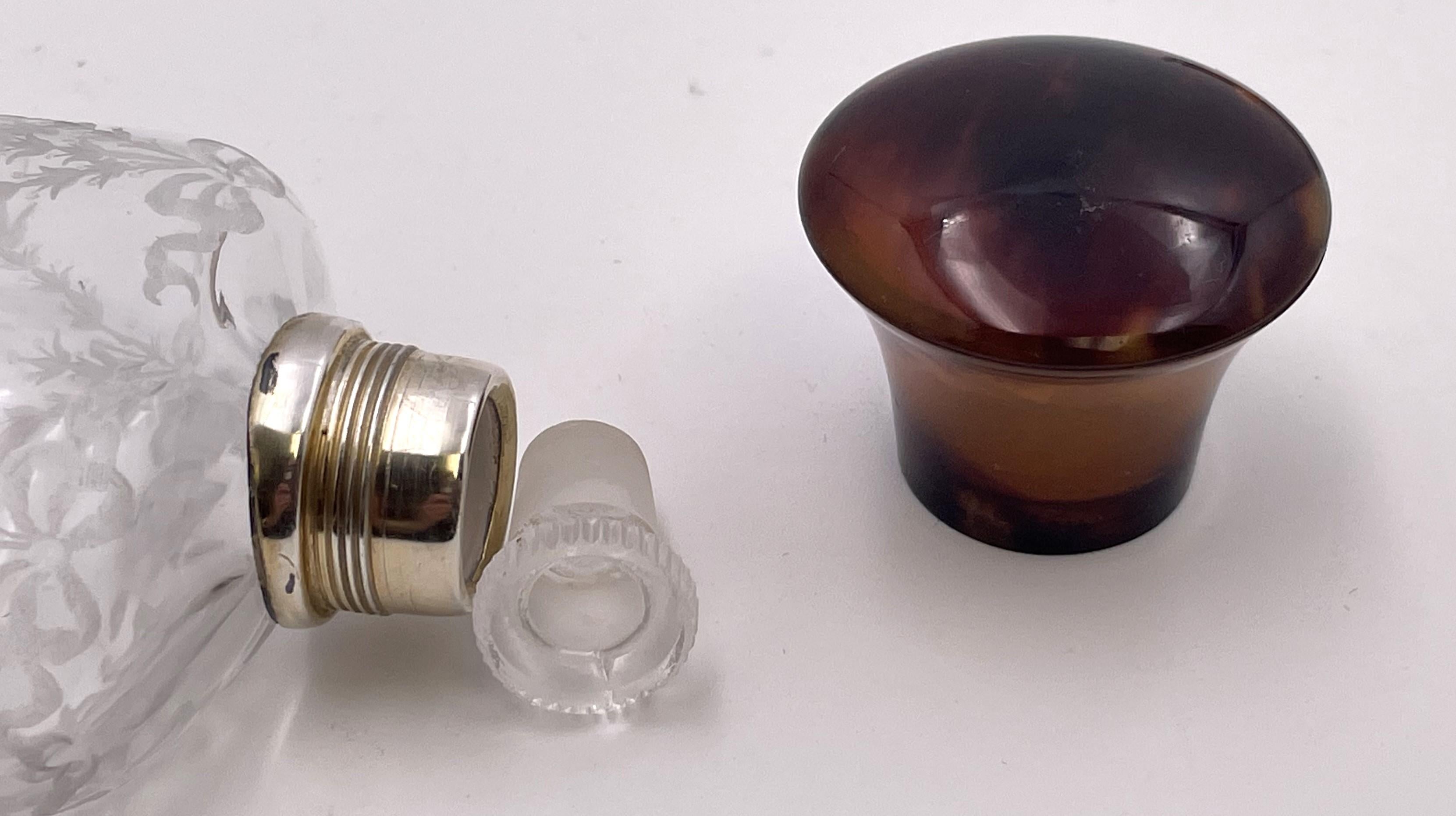 C. J. Fox English Gilt Sterling Silver & Glass 1919 Flask In Good Condition For Sale In New York, NY