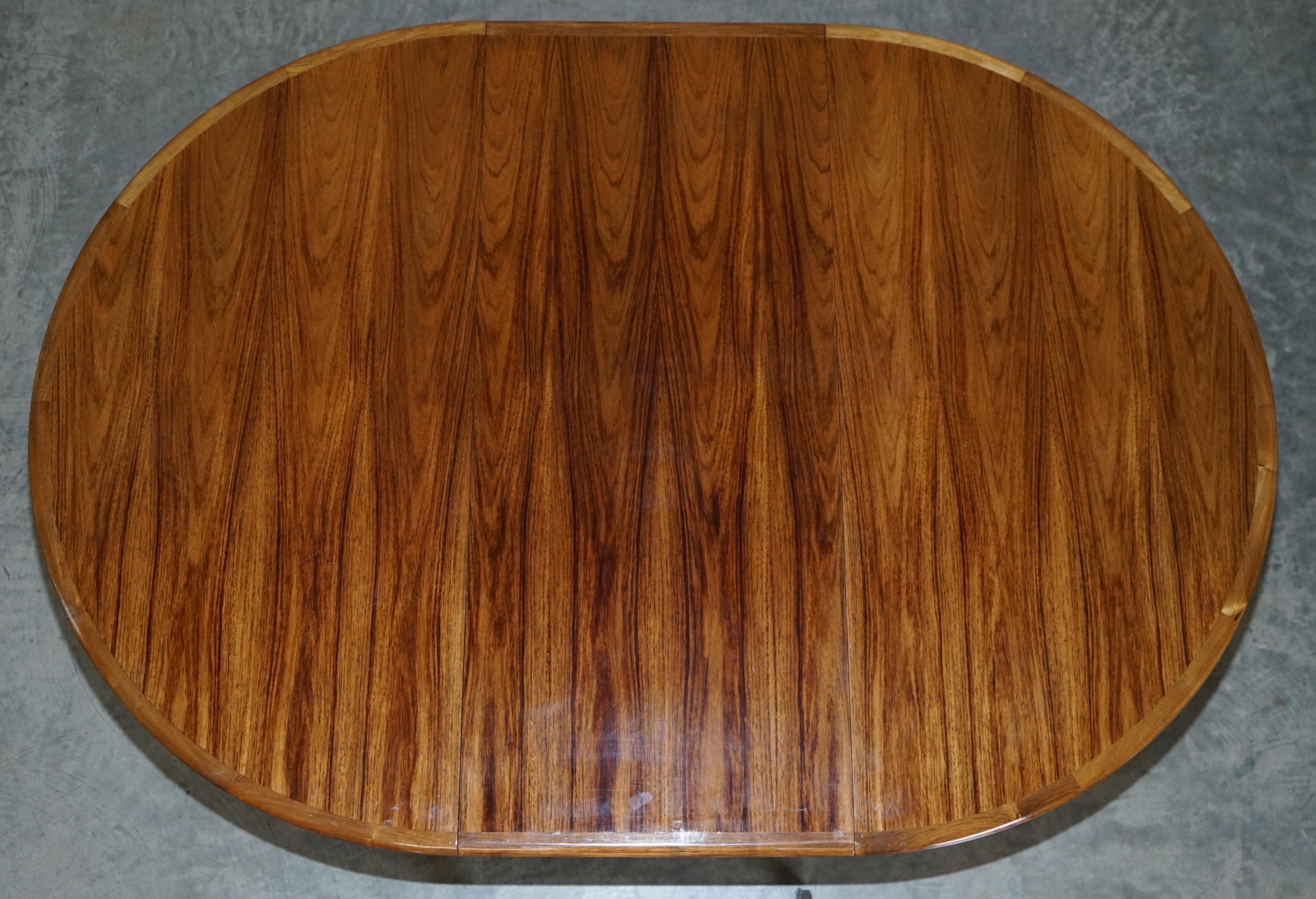 Table de salle à manger à rallonge danoise moderne mi-siècle en bois dur de C J Rosengaard, Taille 6-10 en vente 5