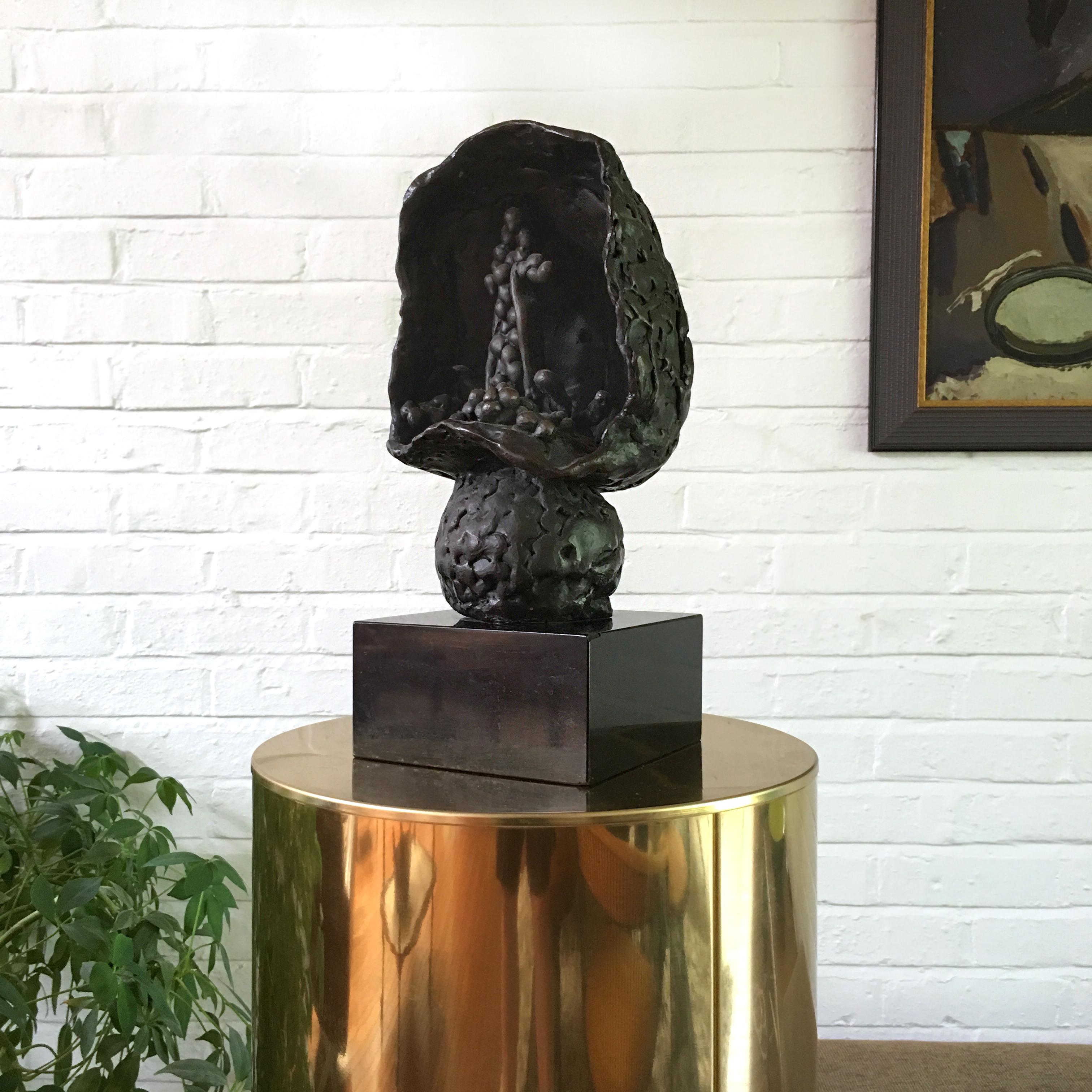 C. Jeré Pedestal en laiton en vente 2