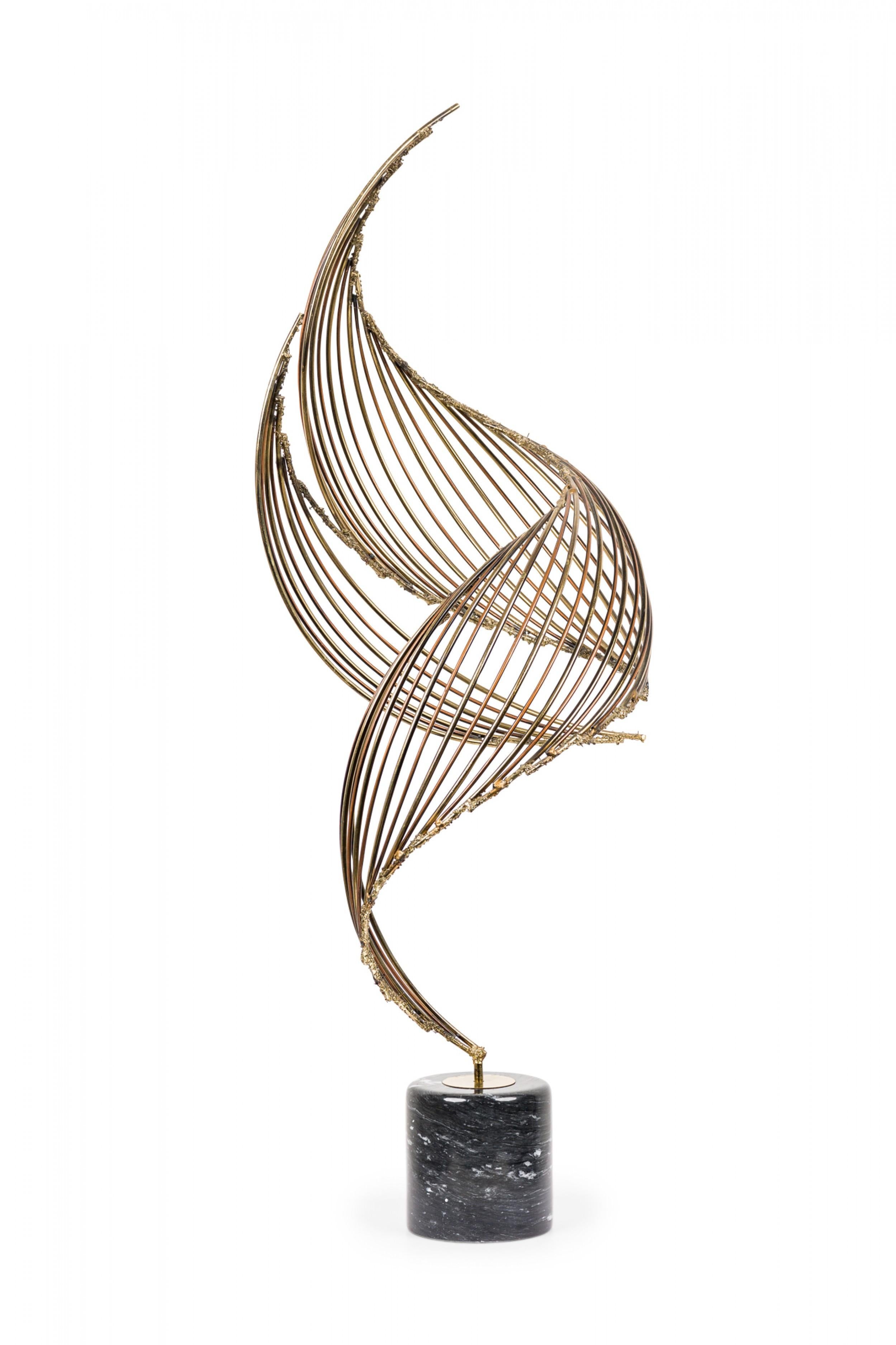 Mid-Century moderno C. Jere Scultura a spirale di metà secolo in bronzo e marmo nero in vendita