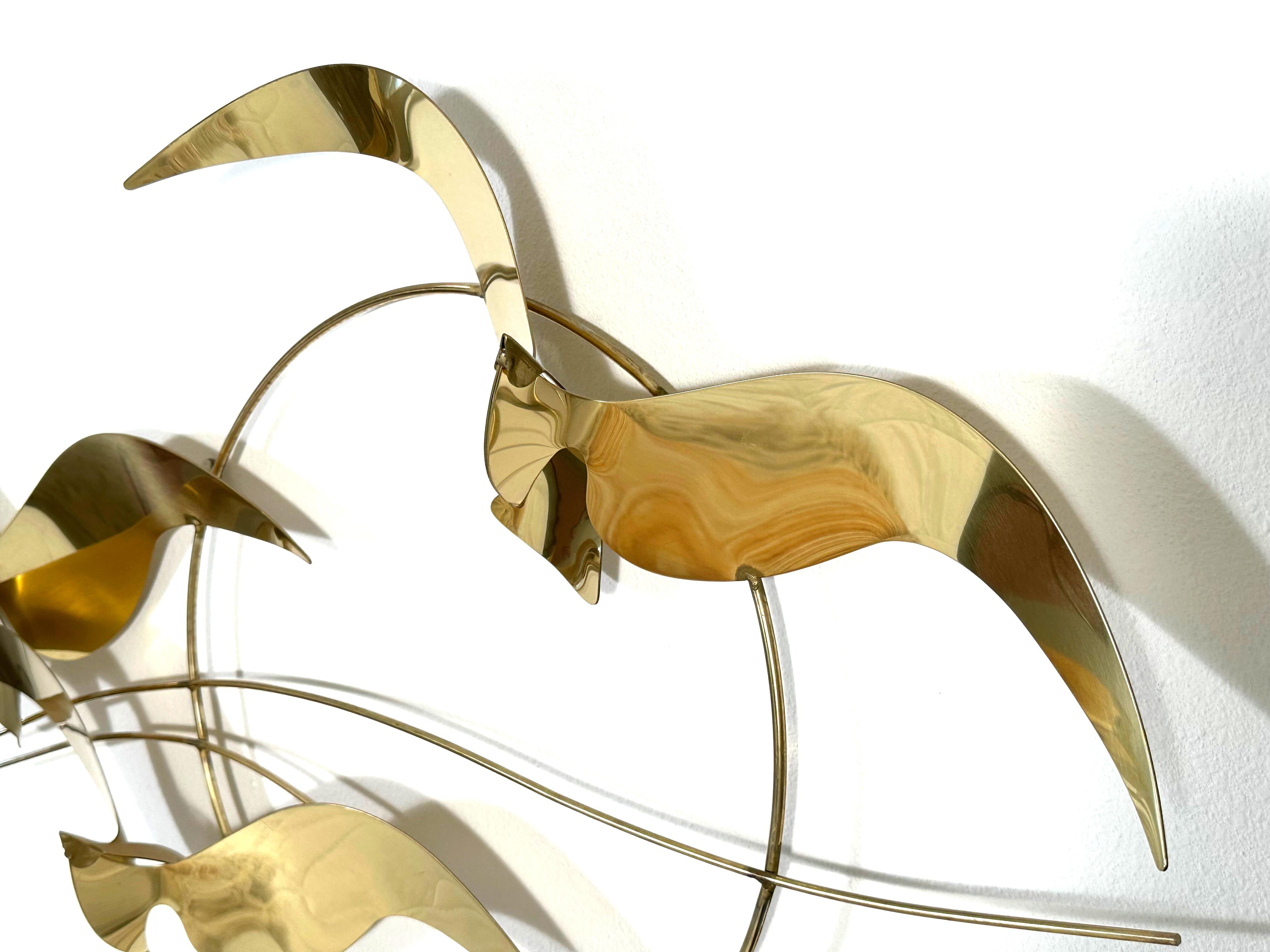 Fin du 20e siècle C. Jeré Trois mouettes en vol Sculpture murale en vente